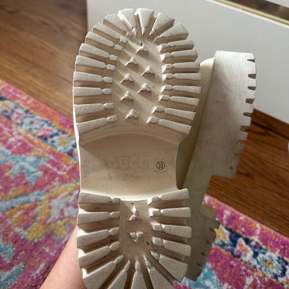 Cream Clogs - Picture 4 of 4